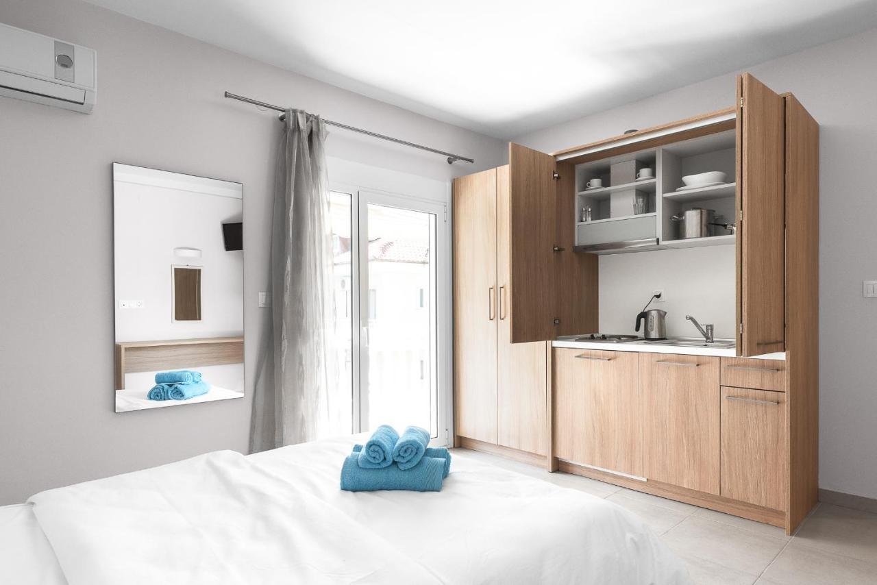 Apartmán Blue Flag, Nilie Hospitality Mgmt Olympiakí Aktí Exteriér fotografie
